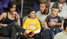 David und Victoria Beckham mit ihren Kindern Romeo und Cruz als Sportzuschauer.  Foto: dpa