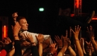 Wurde auf Hnden getragen: Frank Carter, Snger der britischen Band Gallows. Foto: ddp
