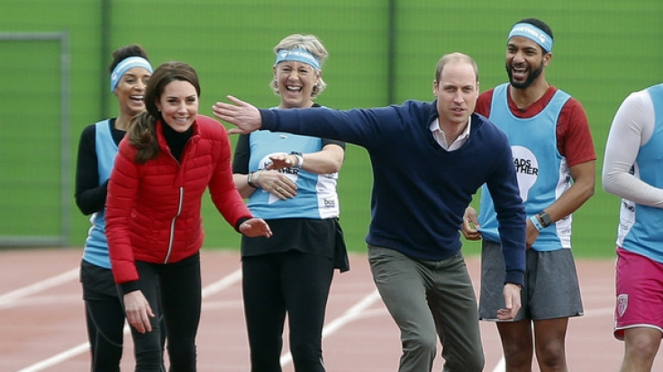 Herzogin Kate zeigte sich beim Sprintwettkampf mit ihrem Ehemann Prinz William ungewohnt sportlich - knackige Muskeln inklusive.