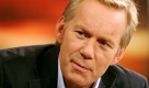 Ist vom ZDF zu Sat1 gewechselt und soll nun wohl von Jörg Pilawa ersetzt werden:Johannes B. Kerner. BeimZDFdreht sich das Personalkarussel also hübsch weiter.  Was Kerner wohl dazu sagt?Vielleicht:Daraus ist ja 'ne ganze Bewegung geworden! Foto: dpa