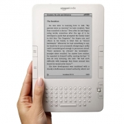 Die nächste Revolution nach dem iPhone: Der neue Kindle soll die Bücherwelt erobern.