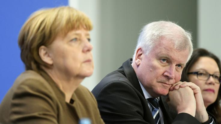 Viele Fragezeichen! Merkel, Seehofer und Nahles wollen den Maaßen-Deal am Wochenende neu verhandeln.