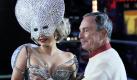 Am Time Square tanzte Lady Gaga mit dem New Yorker Bürgermeister Michael Bloomberg ins neue Jahr. Foto: dpa