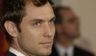 Jude Law

Er bricht die Herzen der stolzesten Frauen. Der hbsche Brite lsst seinen Charme sicher auch in Berlin spielen, wenn er zusammen mit Steve Buscemi seinen neuen Film Rage prsentiert.
 Foto: dpa