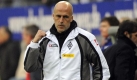 Gladbachs Trainer Michael Frontzeck ballt nach dem Treffer zum 1:1 die Faust. Foto: dpa