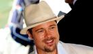 US actor and cast member Brad Pitt poses for photographers before the press conference to present the film 'Burn After Reading' by US directors Joel and Ethan Coen out of competition at the 65th International Film Festival of Venice, 27 August 2008, in Venice, Italy. The film that opens the festival at Lido di Venezia, will be given its world premiere this same evening in the Sala Grande of the Palazzo del Cinema, following the festival's opening ceremony. The festival is scheduled for 27 August to 06 September 2008
 Foto: dpa