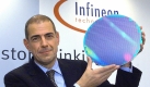 Gut angezogen beteiligte sich Schumacher mit seinem Unternehmen auch am Wettrennen um die ersten 300mm-Wafer, die eine preiswertere Produktion von Speicherchips ermöglichen sollten. Foto: ddp