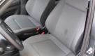 Die in Europa zuletzt immer wichtiger gewordenen Sicherheitsausstattungen wie Airbags und ESP sorgen in Südamerika für Schulterzucken. Baldassare: Das interessiert hier kaum einen. Die Billigmodelle haben nicht einmal einen Airbag; von mehreren Airbags oder ESP ganz zu schweigen. Dafür gibt keiner Geld aus. Unsere Einstiegsmodelle haben auch noch manuelle Fenster, Spiegel und keine Zentralverriegelung. Foto: press-inform