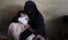 Das World Press Photo des Jahres machte der Spanier Samuel Aranda im Jemen. Eine verhüllte Frau hält einen Verwandten im Arm, der bei einer Demonstration gegen Präsident Saleh in Sanaa verletzt wurde. Foto: dapd