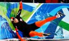 Die Niederländerin Annette Gerritsen bei ihrem Sturz auf der olympischen Eisschnellaufbahn in Vancouver. Foto: ap