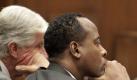 Im Falle eines Schuldspruchs drohen Michael Jacksons Leibarzt Dr. Conrad Murray bis zu vier Jahren Haft. Foto: Reed Saxon Foto: dpa