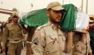 Iranische Soldaten tragen in Basrar den Sarg eines Kameraden, der während des Krieges zwischen Iran und Irak getötet wurde. Der Irak gab die Überreste zweier Soldaten während einer Zeremonie an der Grenze zwischen den beiden Staaten zurück in ihr Herkunftsland. Foto: ap
