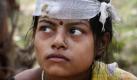 An injured passenger awaits further treatment as she wears a bandage at the scene of a train crash near Sardiha, West Bengal state, about 150 kms (90 miles) west of Calcutta, India, early Friday, May 28, 2010. The overnight passenger train was derailed by an explosion then hit by another train early Friday as it traveled through a rebel stronghold of eastern India, officials said. A top government official said a number of people have been killed and scores injured. (AP Photo/Bikas Das)


Ein verletzter Fahrgast erwartet eine weitere Behandlung, als sie eine Binde trägt, das sich am Unfallort ein Zugunglück in der Nähe Sardiha, West Bengal Zustand, ca. 150 km (90 Meilen) westlich von Kalkutta, Indien, frühen Freitag 28 Mai 2010. Die Nacht Personenzug von einer Explosion dann mit einem anderen Zug traf am frühen Freitag, als es durch eine Hochburg der Rebellen-Ost-Indien gereist war entgleist, sagten Beamte. Ein Top-Regierungsbeamter sagte, eine Reihe von Menschen wurden getötet und Dutzende verletzt. (AP Photo / Bikas Das) Foto: ap/Bikas Das