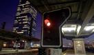 epa02399176 A view of the railway station Brussels South with a red stop light, Brussels 18 October 2010. The socialist and independant trade unions ACOD-CGSP and OVS-SIC of Belgian railway company NMBS-SNCB started a 24-hours strike at 10 pm on 17 October to protest against the reorganisation of the freight transport in 2014. EPA/NICOLAS MAETERLINCKA BELGIUM OUT +++(c) dpa - Bildfunk+++ Foto: dpa