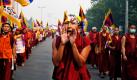 Bei einer Demonstration in Neu-Dehli bekundeten Exil-Tibeter ihre Solidarität mit neun ihrer Landsleute, die sich gestern im Südwesten Chinas selbst verbrannten. Immer wieder greifen tibetische Mönche zu dieser schlimmen Protestform. Sie wollen damit auf die Situation in Tibet aufmerksam machen. Das Land in der Himalaya-Region wird seit Jahren von China unterdrückt. Foto: dapd