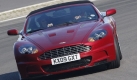 Tempo 300 plus: Aston Martin DBS Volante. Foto: press-inform