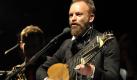 Sting mit Rauschebart: Bei einem Akustikkonzert mit Weihnachtsliedern überrascht der US-Sänger mit einer üppigen Gesichtsbehaarung. Foto: dpa