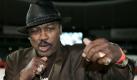 1944 - 2011
 
Der legendäre «Thrilla von Manila» aus dem Jahr 1975 ließ aus den Boxern Muhammad Ali und Joe Frazier erbitterte Kontrahenten werden. Bis kurz vor dem Tod von Joe Frazier am 7. November 2011 änderte sich daran nichts. Dass aus den einstigen Gegner letztendlich dennoch Freunde geworden waren, zeigte Muhammad Alis bewegende Geste bei der Trauerfeier für Joe Frazier. Der von Parkinson gezeichnete Ex-Boxer erhob sich und applaudierte ein letztes Mal für seinen Wegbegleiter. Foto: dapd