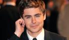 Die Promi-Geburtstage vom 18. Oktober 2010: Zac Efron
Vorspann: 	
Text: 	

Berlin (dpa) - Wenn Teenie-Stars ins ernsthafte Fach wechseln wollen, gehen sie damit immer auch ein Risiko ein. Der amerikanische Schauspieler Zachary «Zac» Efron, der heute 23 Jahre alt wird, hat sich dieser Herausforderung gestellt - und ist wieder auf der Gewinnerseite gelandet.

Nach den «High School Musical»-Filmen und der Komödie «17 Again» ist der California Boy bei uns seit 7. Oktober im Kinodrama «Wie durch ein Wunder» zu sehen. Er spielt darin den 15-jährigen Charlie, der am Unfalltod seines kleinen Bruders Sam zu zerbrechen droht.

Im Interview mit der dpa hat Zac vor kurzem erzählt, wie er zum Projekt gekommen ist: «Ich war schon lange auf der Suche nach einer dramatischen Rolle und wollte sehen, wie es ist, in einem Drama mitzuspielen. Bis jetzt habe ich nur gerade die Oberfläche dessen angekratzt, was es heißt, ein guter Schauspieler zu sein. Charlie war einfach ein Charakter, zu dem ich einen Zugang gefunden habe, der für mich Sinn gemacht hat, und die Geschichte hat mich sofort gepackt, als ich das Drehbuch gelesen habe. Außerdem hat der Film immer noch eine romantische Seite - was die Fans sicher zu schätzen wissen - und übernatürliche Elemente, die ziemlich cool sind.»

Seine Anhänger sind im übrigen überwiegend weiblichen Geschlechts - und nicht selten der Ohnmacht nahe, wenn sie ihr Idol persönlich zu Gesicht bekommen, egal ob in New York, London oder in München. Darauf bildet sich Zac jedoch nichts ein. «Wenn die Mädchen schreien, ist das keine Anerkennung, die man sich zu Kopf steigen lassen sollte. Es ist aufregend und eine spannende Erfahrung, aber darauf darf man sich nichts einbilden. Diese Begeisterung aber war einfach so da und sie wird auch wieder gehen. Das habe ich immer im Hinterkopf und konzentriere mich darum auch schon auf Projekte, die ich machen kann, wenn dieser Hype abebbt.»

Sollte die junge Damenwelt eines Tages tatsächlich nicht mehr vollkommen verrückt spielen, sobald er in der Öffentlichkeit auftaucht, will er sich als Produzent verdingen. Dazu hat er bereits eine eigene Firma gegründet, mit der er in den Startlöchern steht. Er habe bisher erst einige Skripts gelesen und führe noch Finanzierungsgespräche. Wann er richtig loslegt, ist ungewiss. Für Zac ist nur wichtig, dass er mit seinem eigenen Unternehmen der Filmbranche treu kann. 


 Foto: dpa