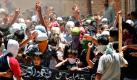 Bewohner der Kashmir-Region rufen nach Freiheit während einer Protestkundgebung im indischen Srinagar. Obrige hatten in Teilen der Stadt ein unbefristetes Ausgehverbot verhängt, als Straßenproteste und Konflikte in der Region aufkamen, die durch Schüsse der Polizei und paramilitärischer Soldaten in den letzten drei Wochen mindestens elf Tote forderten. Auf dem Banner verkünden die Protestanten: Unser Kampf wird weitergehen bis wir unser Recht auf Selbstbestimmung erhalten. Foto: ap
