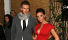 Ach ja, die Beckhams. Die meisten wissen wahrscheinlich nicht, dass Becks auch mal ganz gut kicken konnte. Seit seiner Eheschließung mit Victoria schießt er weinger Tore und hat sich stattdessen für ein Leben als stilbildender Teilzeitprofi entschlossen. Abseits des Platzes macht er seit Jahren eine bessere Figur als auf dem grünen Rasen. Foto: imago