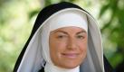 In ihrem neuen Film Gottes mächtige Dienerin spielt Christine Neubauer eine bayerische Nonne, die zu einer engen Vertrauten von Papst Pius XII. wird.
 Foto: dpa