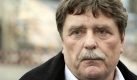 Knapp einen Monat nach dem Einsturz des Kölner Stadtarchivs zog Oberbürgermeister Fritz Schramma (CDU) die Konsequenzen und trat nicht mehr zur Oberbürgermeister-Wahl in Köln an. Foto: dpa