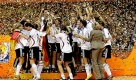 Ein Goldenes Jahr: Silvia Neid wurde 2007 am 30. September mit ihrer Mannschaft in China Weltmeister nach einem Sieg gegen Brasilien und unterschrieb einen Trainervertrag beim DFB bis 2013 - Heim-WM 2011 also inklusive. Foto: dpa