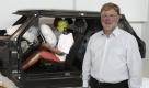 Natürlich haben wir am Anfang unserer Planung mit einem kurzen Zweisitzer mit zwei Türen angefangen, leitet Peter Ratz, Projektleiter des BMW MCV ein, doch alle unsere Umfragen auf den einzelnen Märkten haben ergeben, dass die Kunden einen Viersitzer mit vier Türen haben wollen. Foto: press-inform
