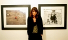 Supermodel Helena Christensen macht nicht nur vor der Kamera eine gute Figur. In London wird derzeit eine Fotoausstellung mit ihren Bildern gezeigt. Thema: Klimawandel in Peru. Foto: ap