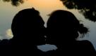 Let's Talk about Sex: Das zentrale Problem in vielen Beziehungen ist nach wie vor mangelnde Kommunikation über Sexualität. Foto: dpa