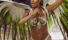 ** CORRECTS DATE TO FEB. 24 ** Gracyanne Barbosa, queen of the drums' section of Mangueira samba school, parades at the Sambodrome in Rio de Janeiro, Tuesday, Feb. 24, 2009.(AP Photo/Natacha Pisarenko) Foto: ap