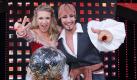Sie haben es geschafft: Magdalena Brzeska und Erich Klann haben das Finale von Let's Dance 2012 für sich entschieden. Da nützte Kontrahentin Rebecca Mir ... Foto: RTL / Stefan Gregorowius
