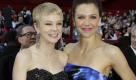 Best Actress nominees Carey Mulligan, left, and Maggie Gyllenhaal arrive at the 82nd Academy Awards Sunday,  March 7, 2010, in the Hollywood section of Los Angeles. (AP Photo/Amy Sancetta) Foto: ap