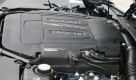 Der Vortrieb ist gewaltig. Sind die 510 PS des XKR erst einmal entfacht, gibt es kein Halten mehr. Ab 2500 Touren kann der anglophile Chauffeur die 625 Nm maximales Drehmoment via Direkteinspritzung in grandiosen Vortrieb umsetzen. Foto: press-inform