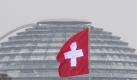 Das geplante Steuerabkommen mit der Schweiz sorgt in Deutschland für Zoff. Foto: Rainer Jensen Foto: dpa