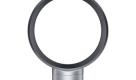Teuer und laut:Dyson verzichtet beim Air Multiplier auf sichtbare Rotorblätter. Optisch ist das Gerät deshalb nicht gleich als Ventilator zu identifizieren. Der Mix aus Turbolader- und Düsenantrieb-Technologie sorgt für einen Luftstrom, der noch in 6Metern Distanz spürbar ist. Etwa 300 Euro müssen Käufer einplanen. Foto: dyson