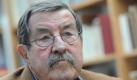 Der Literaturnobelpreisträger Günter Grass sorgte mit einem Gedicht für reichlich Furore. Foto: Marcus Brandt Foto: dpa