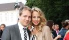 Alessandra und Oliver Pocher sind zum zweiten und dritten Mal Eltern geworden. In einer Klinik in Köln brachte Alessandra zwei Jungen zur Welt und zwar auf den Tag genau ein Jahr nach der Hochzeit des Paares. Tochter Nayla Alessandra freut sich somit auf zwei Brüderchen. Foto: dapd