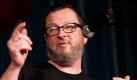 Lars von Trier ist so etwas wie der Inbegriff der Provokation: Im Mai dieses Jahres lässt sich der dänische Regisseur bei den Filmfestspielen von Cannes zu einer folgenschweren Äußerung hinreißen: Er kam vom Judentum zu seinen deutschen Wurzeln, von da zum Mitgefühl für Hitler im Bunker und bekannte letztlich, Nazi zu sein. Außerdem gefalle ihm die Architektur von Albert Speer. Was für ein Fauxpas. Foto: dapd