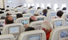 Oder im Flugzeug: Wer dem Aberglauben ein Schnippchen schlagen und sich in Reihe 13 setzen will, guckt in die Röhre. Foto: dpa