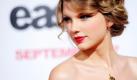 Sängerin Taylor Swift posiert bei der Premiere des Films Easy A in Los Angeles auf dem roten Teppich. In der Deutschland läuft die Highschool-Komödie erst am 17. Februar 2011 an. Foto: ap
