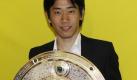 Shinji Kagawa von Borussia Dortmund posiert im Dortmunder U (Zentrum fuer Kunst und Kreativität) in Dortmund bei der Feier zur Deutschen Fussballmeisterschaft mit der Meisterschale. Der BVB ist zum siebten Mal Deutscher Fussball-Meister geworden.
 Foto: dapd