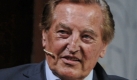 Denglisch ist dem Verein Deutsche Sprache ein Dorn im Auge. Gerhard Mayer-Vorfelder wurde für die Vermanschung des Deutschen mit dem Englischen, das der Deutsche Fußballbund in seinen Verlautbarungen betreibt, im Jahr 2003 ausgezeichnet. Foto: dpa