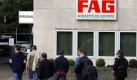 Bei der Schaeffler-Tochter FAG ist derweil jeder achte Mitarbeiter mit reduzierter Arbeitszeit versehen worden. Foto: ddp
