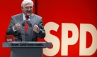 Die Flügelkämpfe in der SPDsind offen wie selten zuvor. Lässt sich nach dem Desaster vom vergangenen Sonntag ein Linksrutsch überhaupt noch verhindernn?Frank-Walter Steinmeier hat daran erinnert, dass die SPD bei der Wahl fast 1,4 Millionen Wähler an Union und FDP verloren hat. Foto: dpa