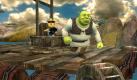 Auf Shreks Reise begleiten ihn immer wieder alte Gefährten: Hier ist es Pinocchio, aber auch Pfeffi ist mit dabei.Die drei kleinenSchweinchen geben ihm zu Beginn des Spiels wertvolle Tipps. Foto: Activision-Blizzard