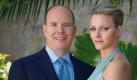 Und auch im nächsten Jahr wird es wieder zahlreiche Promi-Hochzeiten geben. Fürst Albert II. von Monaco und die Südafrikanerin Charlene Wittstock wollen im Juli heiraten... Foto: dpa
