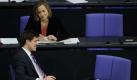 Als Kristina Schröder 2009 Bundesministerin für Familie, Senioren, Frauen und Jugend wurde, hieß sie mit Nachnamen noch Köhler. 2010 heiratete sie ihren Parteigenossen Ole Schröder. Im Juni 2011 brachte sie die Tochter Lotte Marie zur Welt und ist damit die erste Bundesministerin, die während einer Amtszeit ein Kind bekam. Foto: dapd