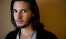 Der britische Schauspieler Ben Barnes (Das Bildnis des Dorian Gray) beherrscht auch den perfekten, geheimnisvollen Bishonen-Blick. Dieser Mann hat etwas zu verbergen und das macht ihn unwiderstehlich. Foto: ap